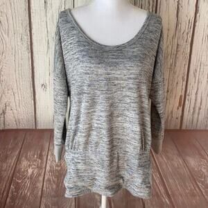 Athleta Sweatshirt‎ Womens Medium Gray Batwing and Robin Scoop Pockets Stretch